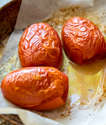 Tomates après le rôtissage