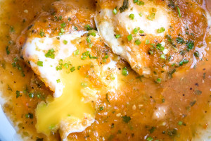 Huevos Ahogados Eggs Drowned in Salsa
