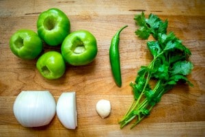 five ingredients to make salsa verde