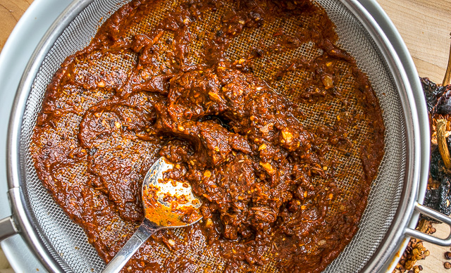 Ancho Chicken Enchiladas | mexicanplease.com