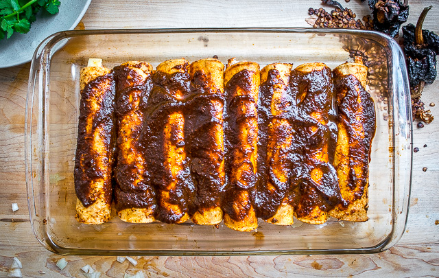 Ancho Chicken Enchiladas | mexicanplease.com