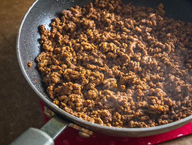 This homemade taco seasoning is designed to keep you away from the dreaded seasoning pack! It has great flavor and makes it easy to control the salt and heat levels. mexicanplease.com