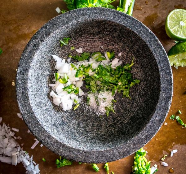 How To Make Guacamole In A Molcajete Mexican Please