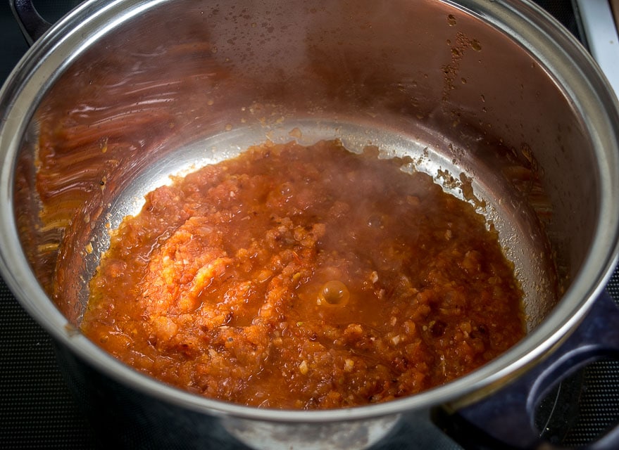 Here's an authentic Chicken Tortilla Soup recipe that relies on just a few key ingredients to create some real flavor! Includes directions for frying up a quick batch of tortilla strips. mexicanplease.com