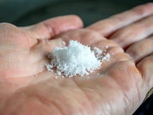 Wondering how much salt to use? Here's everything you need to know before seasoning your food! mexicanplease.com