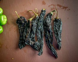 Six dried Pasilla chiles