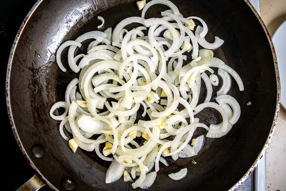 Cooking onion and garlic