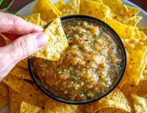 This is a delicious Salsa to add to your repertoire! It uses both tomatoes and tomatillos to create a completely unique flavor. Yum!! mexicanplease.com