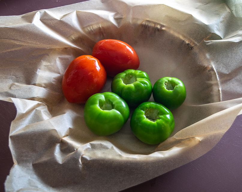 Roasting tomatoes and tomatillos