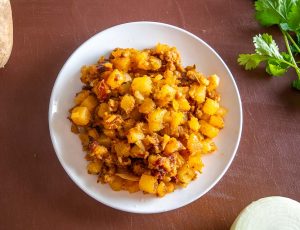 Here's an easy recipe for a satisfying batch of Papas con Chorizo. I made this batch extra spicy but feel free to dial back on the chipotles if you want! mexicanplease.com