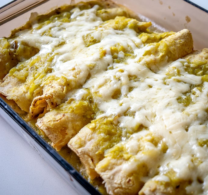 Hatch Inexperienced Chile Enchiladas | Mexican Please - Restaurantes ...