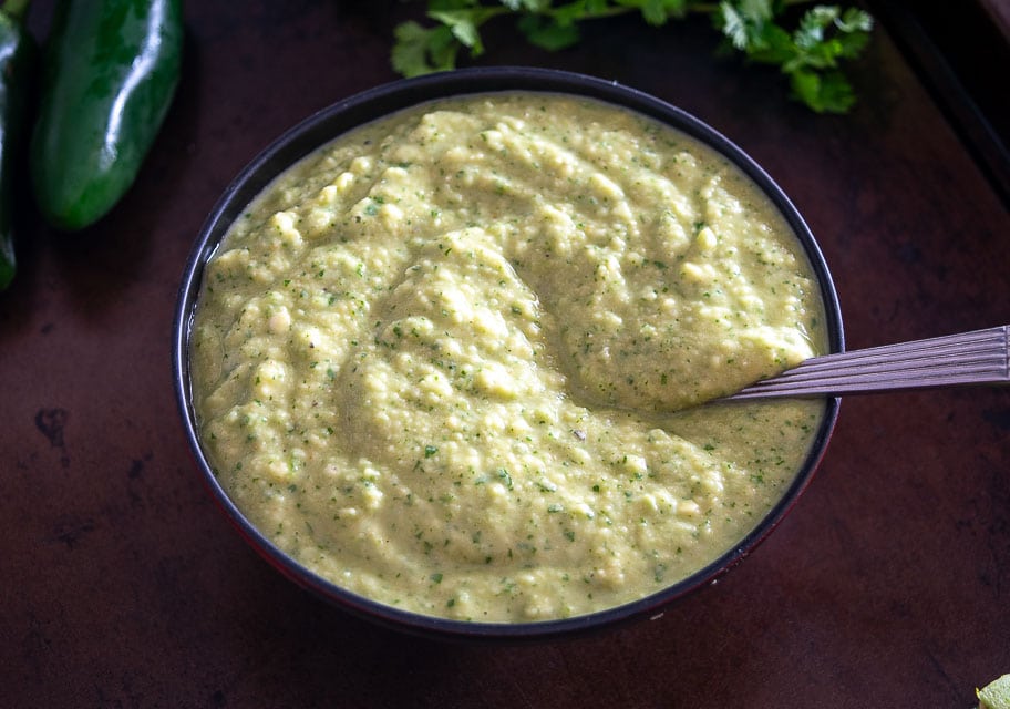 Here's an easy way to make a fiery batch of Jalapeno Hummus! Giving it a burst of jalapeno-lime-cilantro flavor is a welcome update to a classic dish. mexicanplease.com