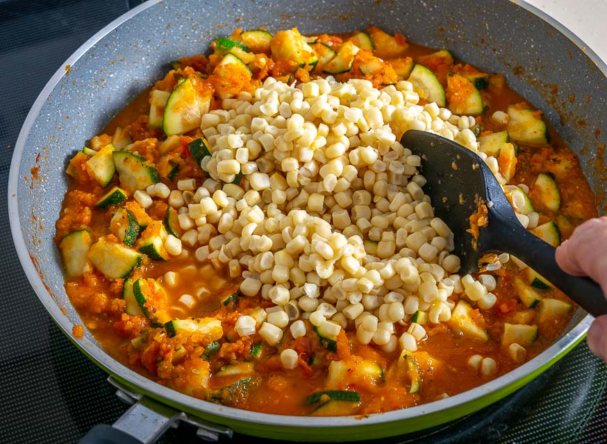 Adding corn to the Calabacitas