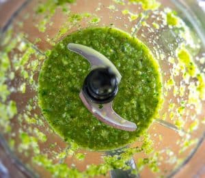 Green hot sauce after blending together all the ingredients