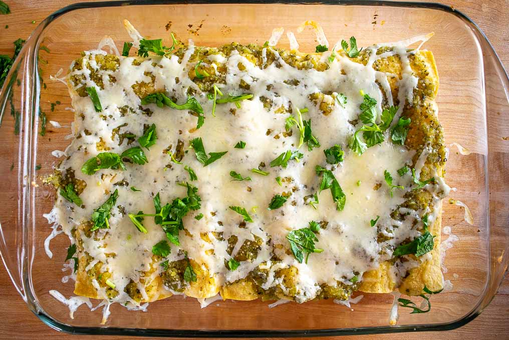 I've been making these easy Enchiladas Verdes more often over the past few months. But don't let the simple ingredient list fool you as you can get incredible flavor when building this green sauce from scratch! mexicanplease.com