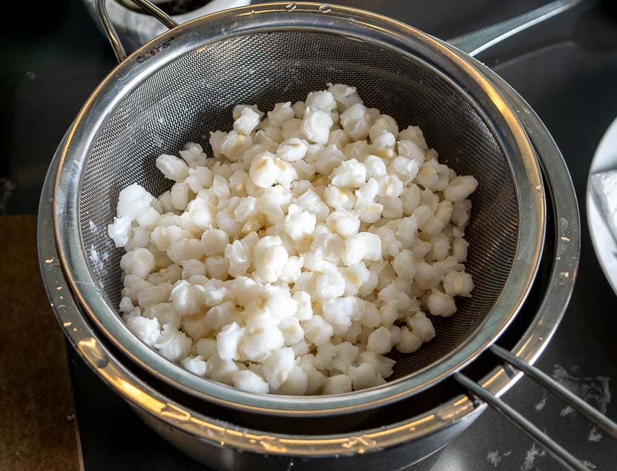 Adding hominy to the Pozole